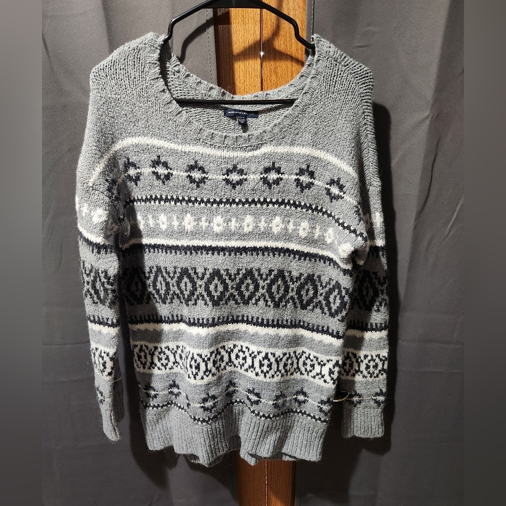 American Eagle Outfitters Thick Gray Sweater